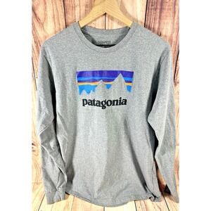 Patagonia Men's T-shirt Gray Medium Long Sleeve Graphic Crew Neck MED